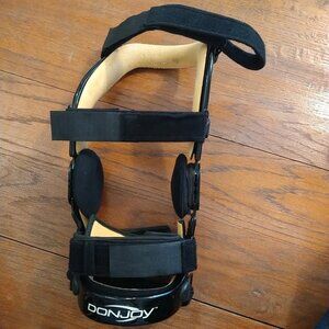DonJoy Knee Brace